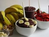 AÇAÍ NA TIGELA COM FRUTAS